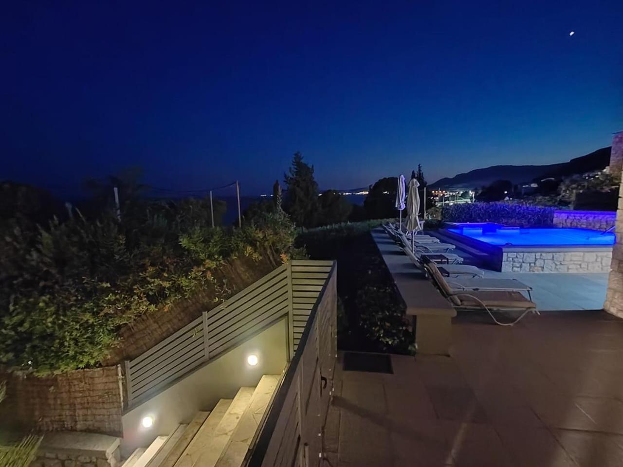 Villa Costamare - Enjoy Lazy Days On The Private Pool-Jacuzzi Pefki Eksteriør bilde
