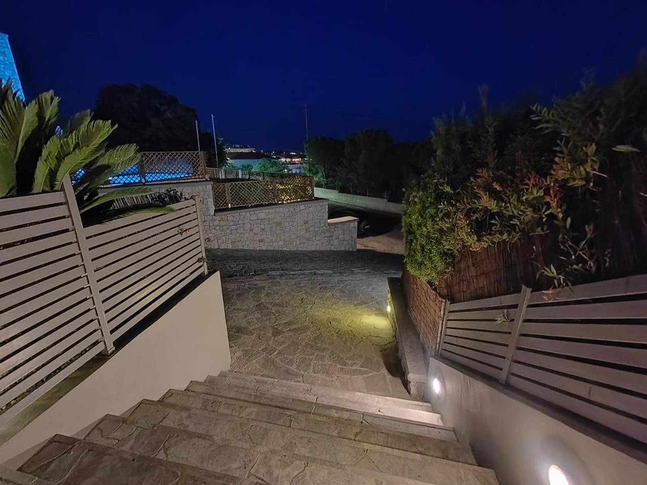 Villa Costamare - Enjoy Lazy Days On The Private Pool-Jacuzzi Pefki Eksteriør bilde